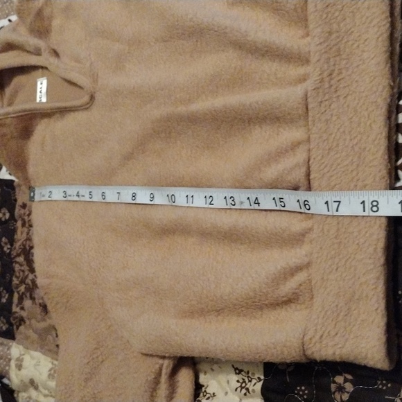 Grayscale Top - Picture 4 of 8